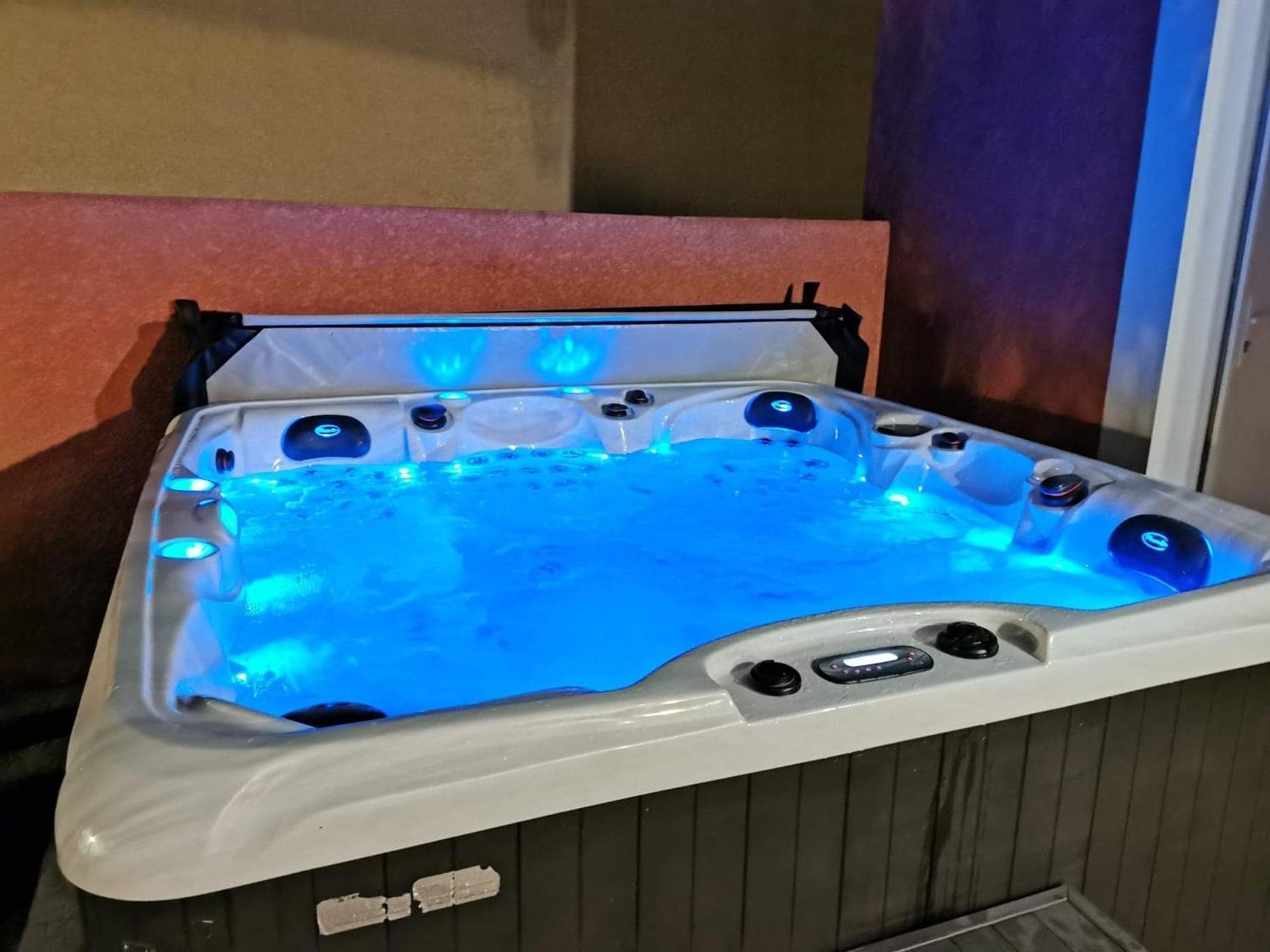 Villa Elegante A Carcassonne Avec Jardin Et Jacuzzi Экстерьер фото