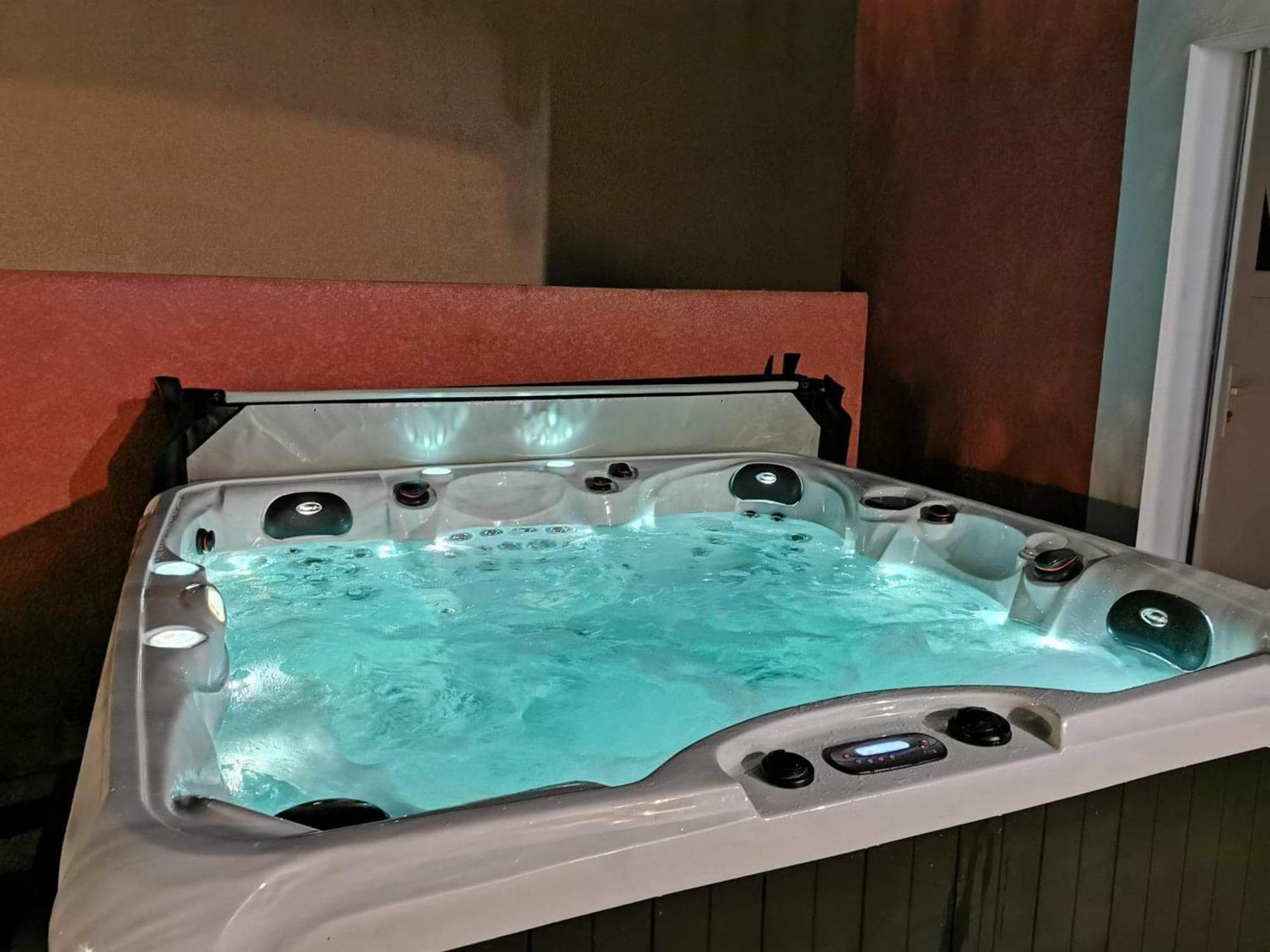 Villa Elegante A Carcassonne Avec Jardin Et Jacuzzi Экстерьер фото